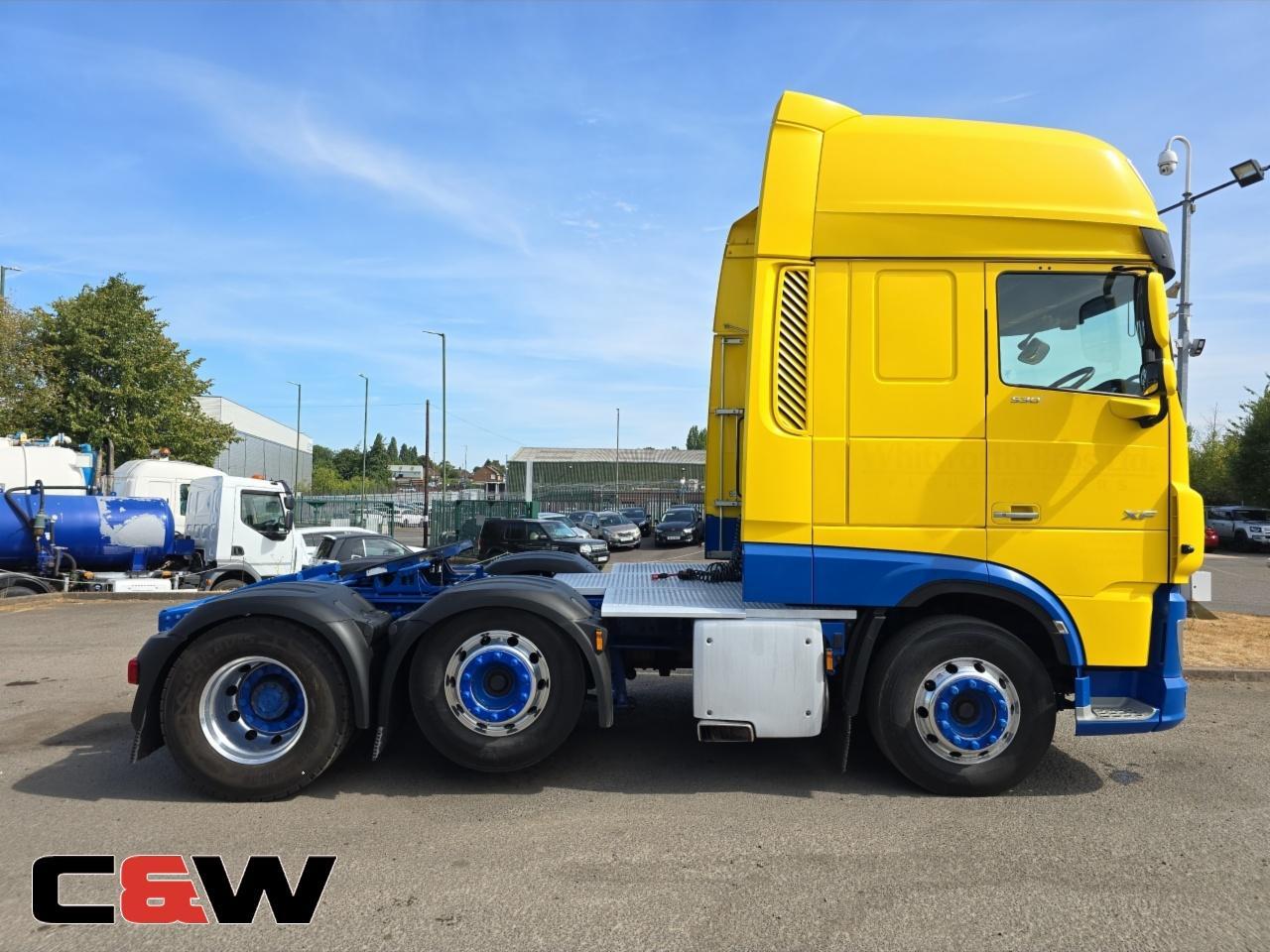 Vehicle image 8